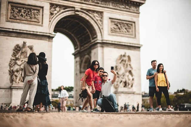Remove Tourists from Travel Photos before